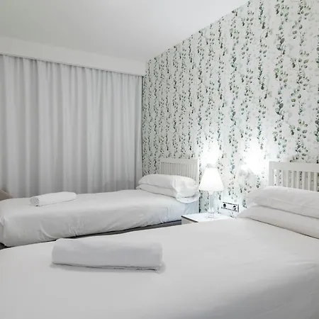 빌라 Ereza Boraen *